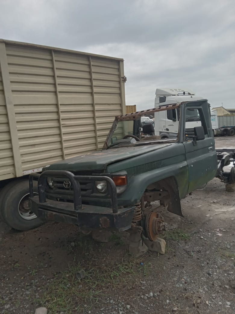 Similar Vehicle Image