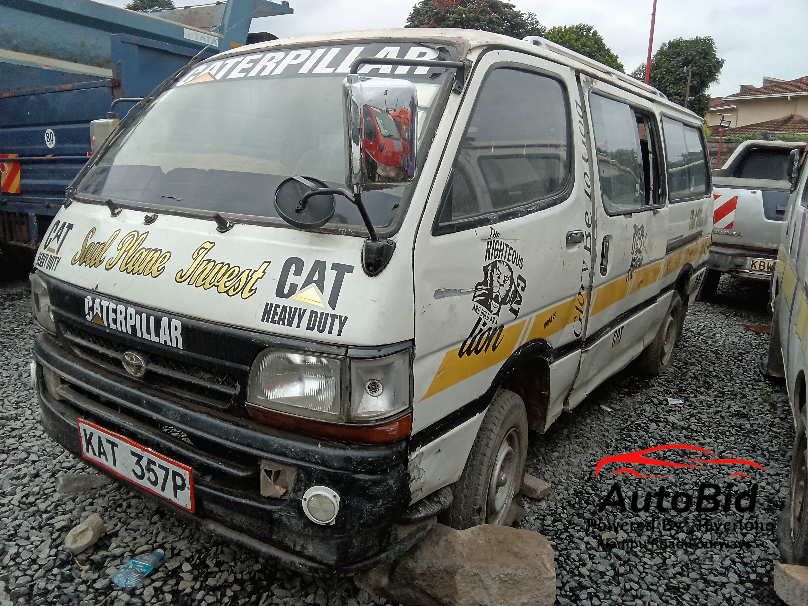 TOYOTA HIACE LH113V
