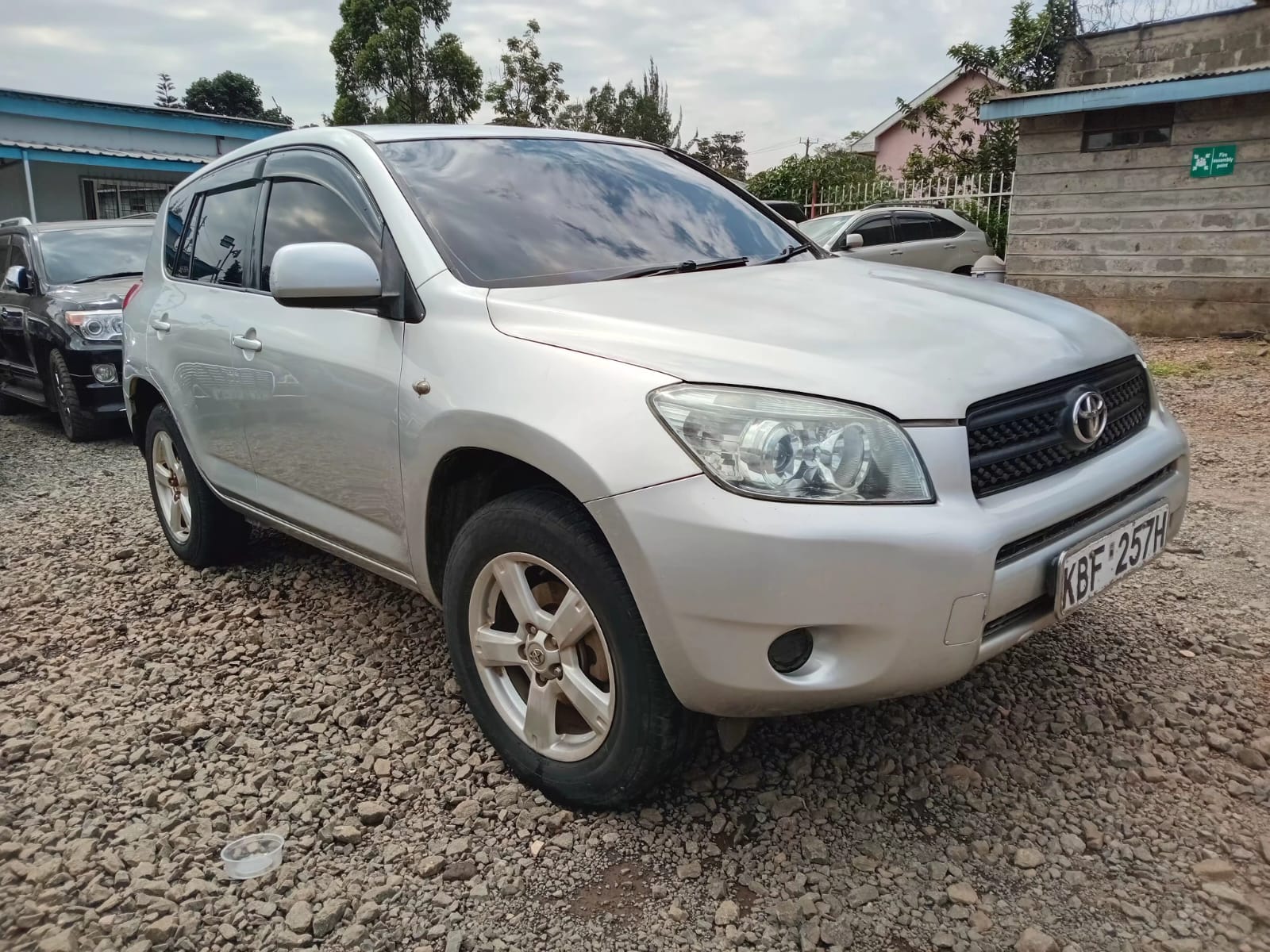 Similar Vehicle Image