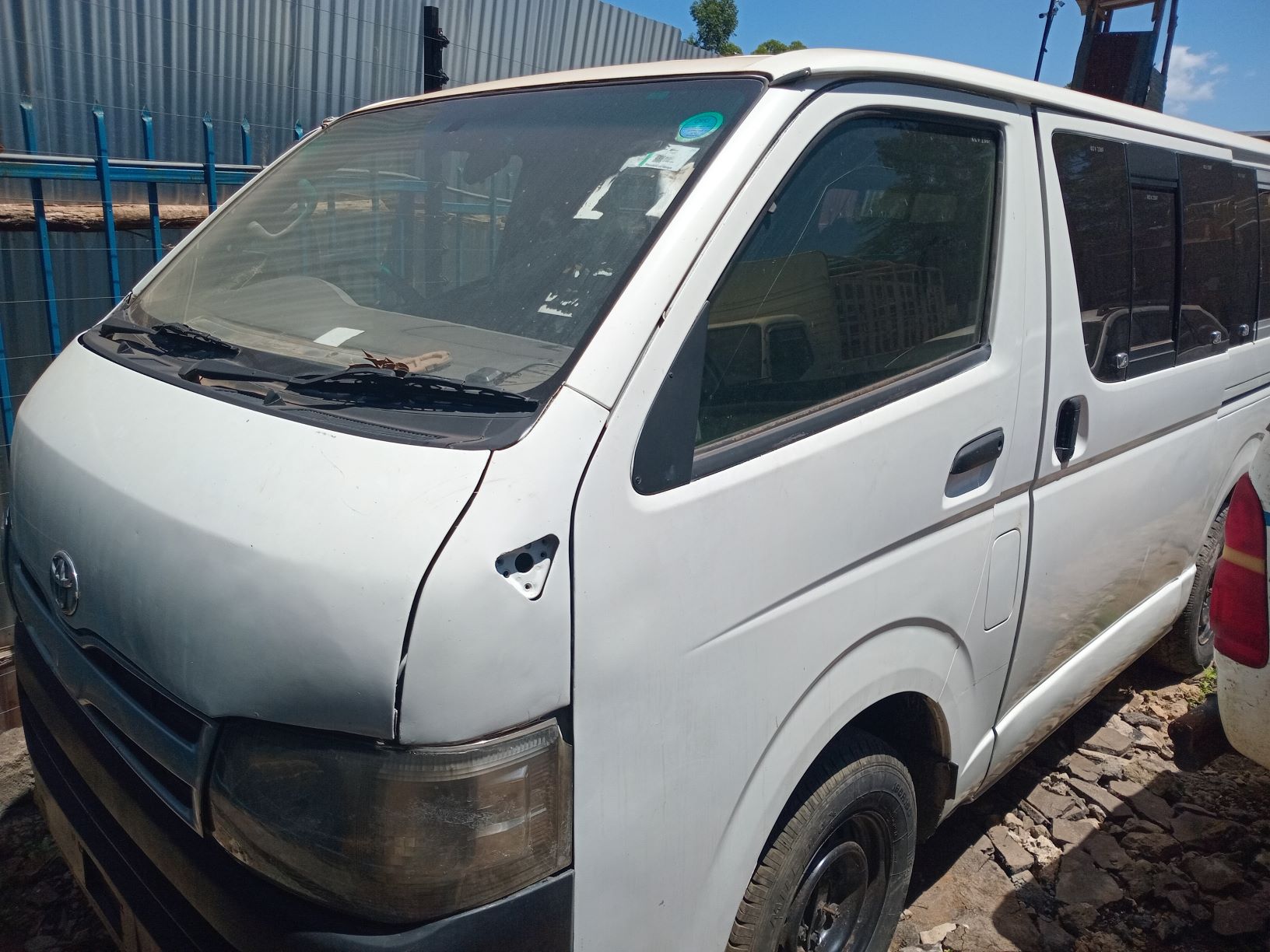 Similar Vehicle Image