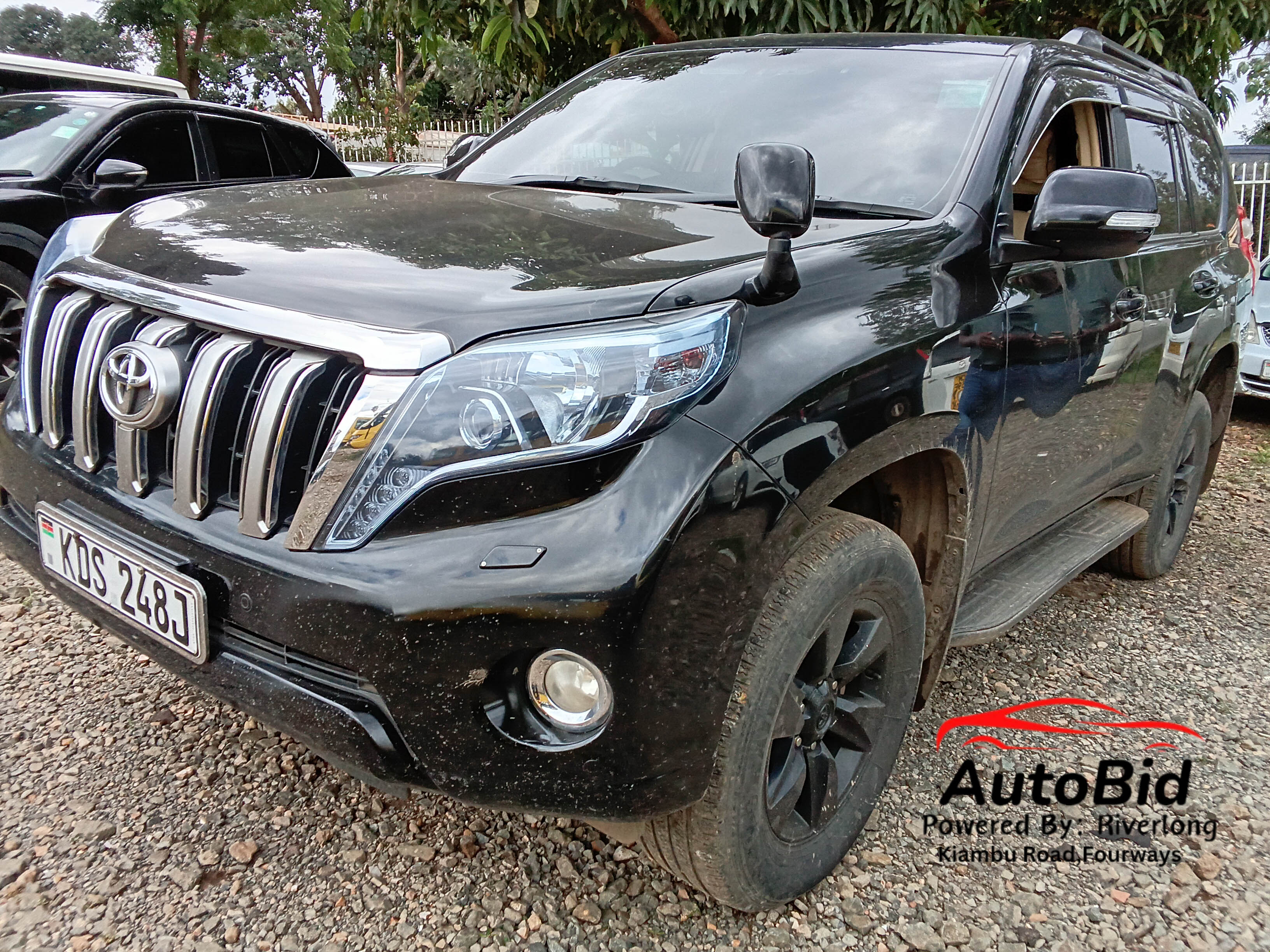 TOYOTA Land Cruiser