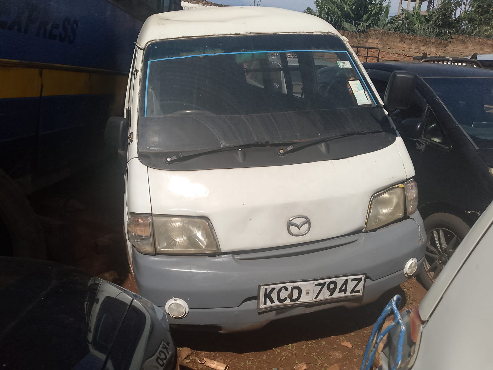 Mazda Bongo SK82M
