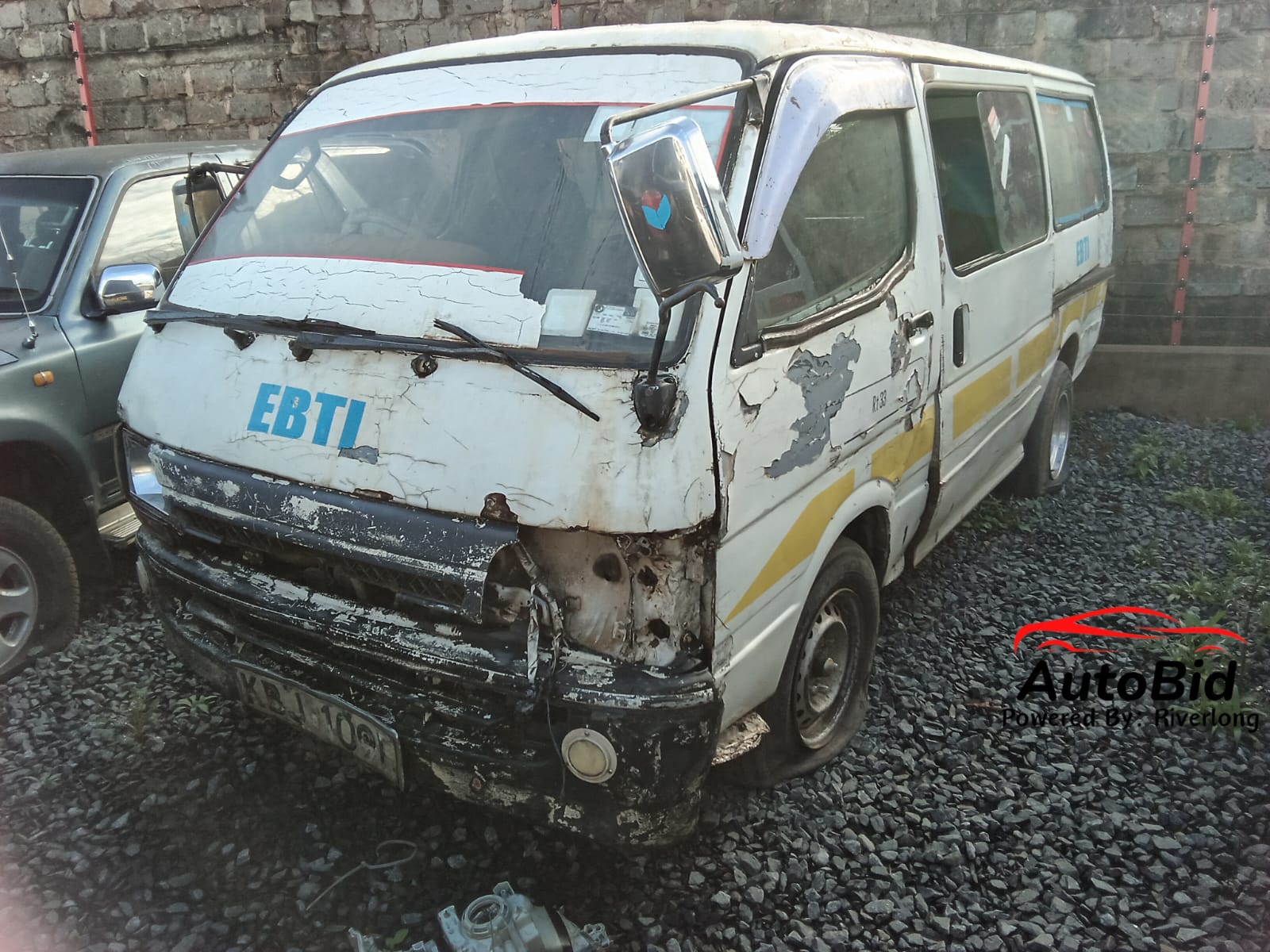 TOYOTA HIACE LH172V