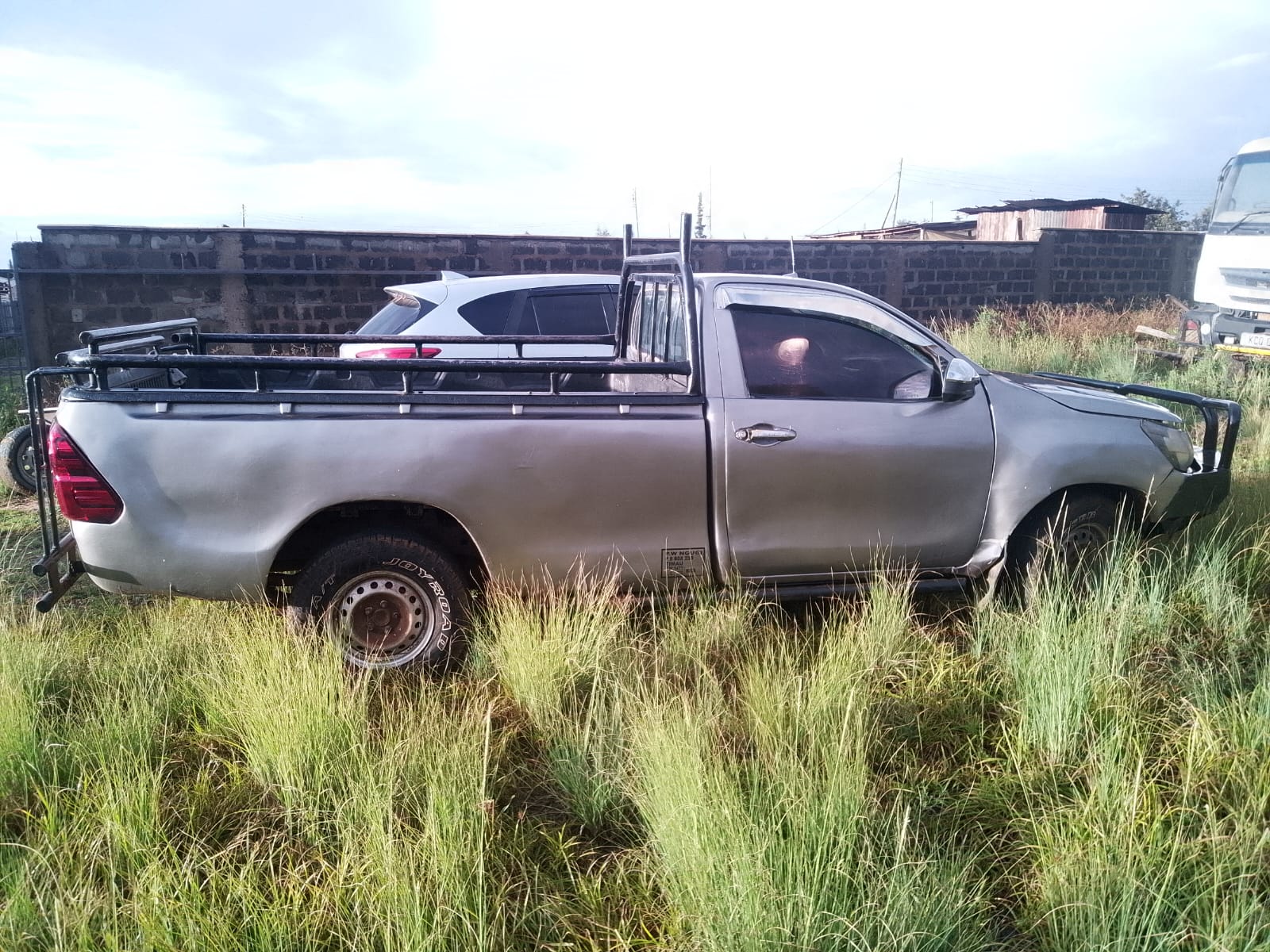 TOYOTA Hilux KUN122R