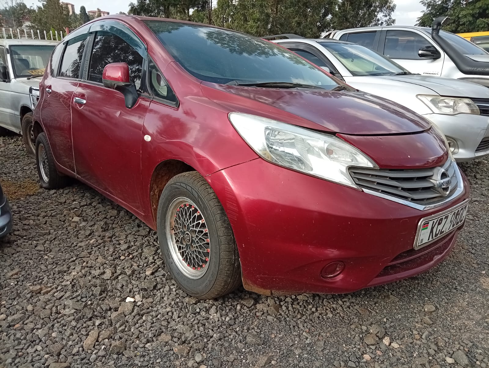 Nissan Note E12