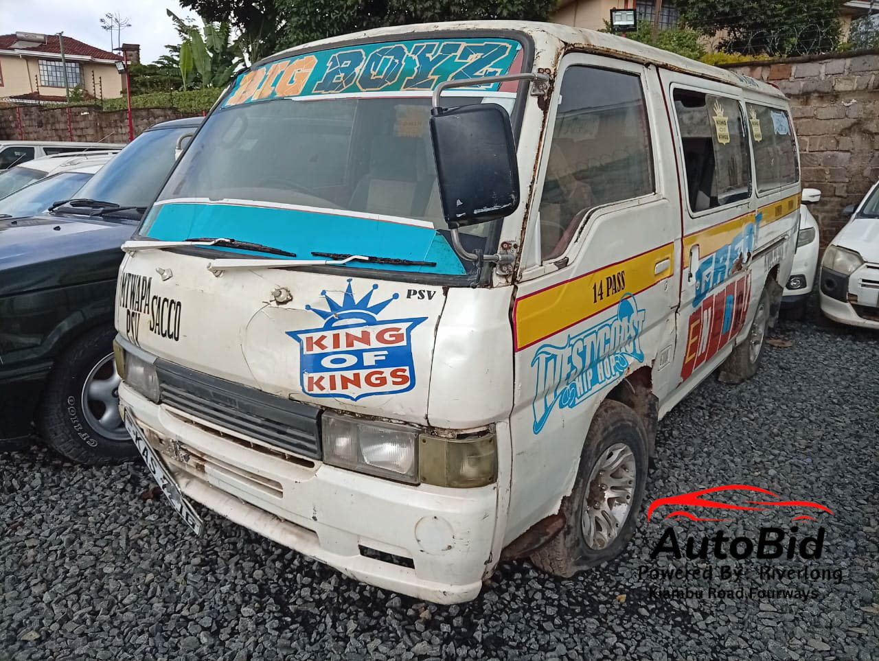 Nissan URVAN E24