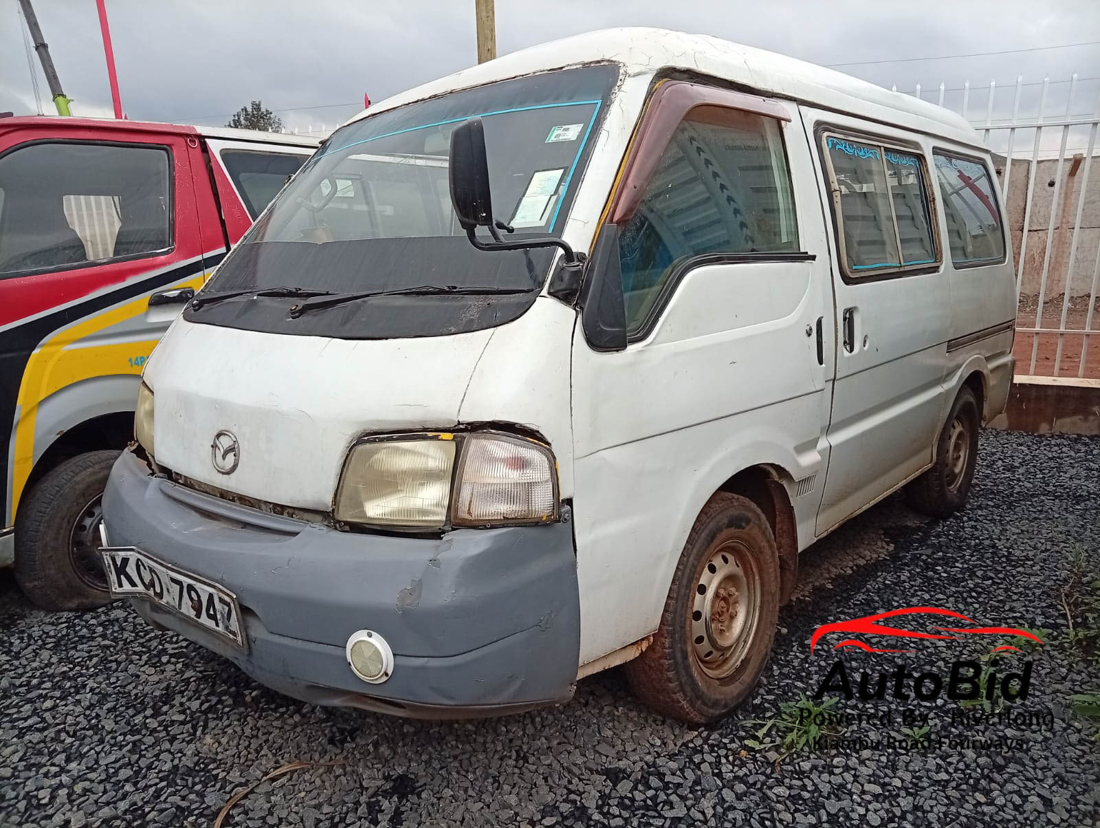 Mazda Bongo SK82M