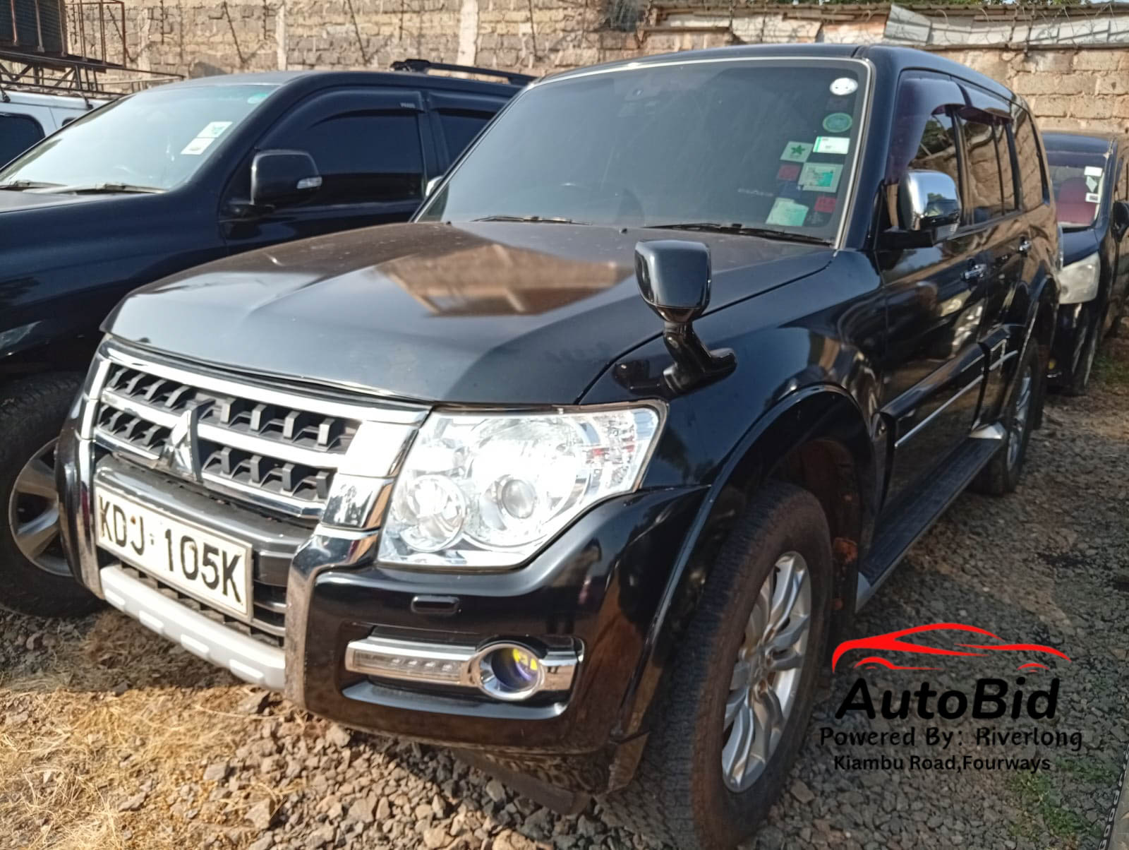 Mitsubishi PAJERO